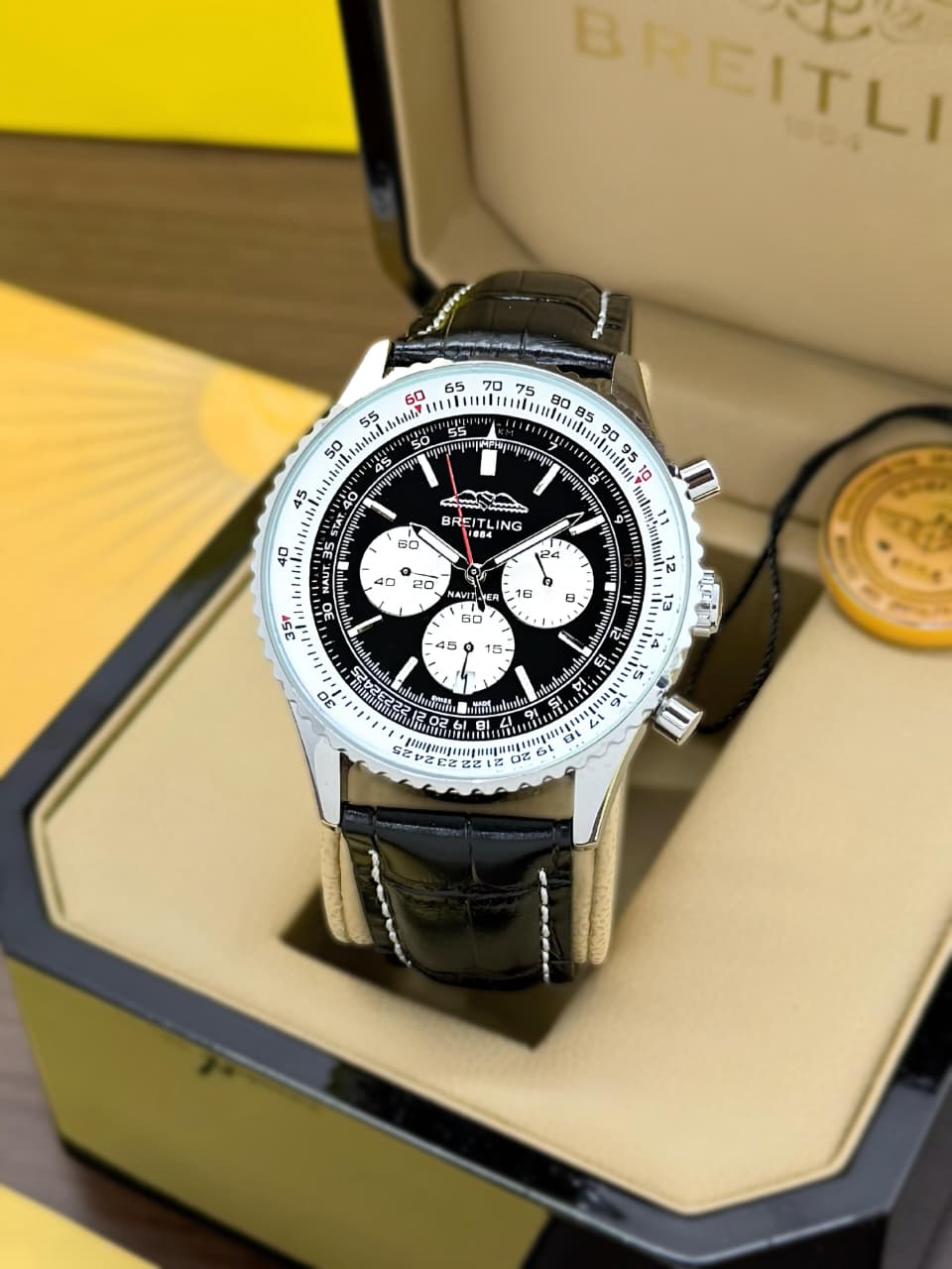 *Breitling Navitimer Original Model Series Now Available* 💯