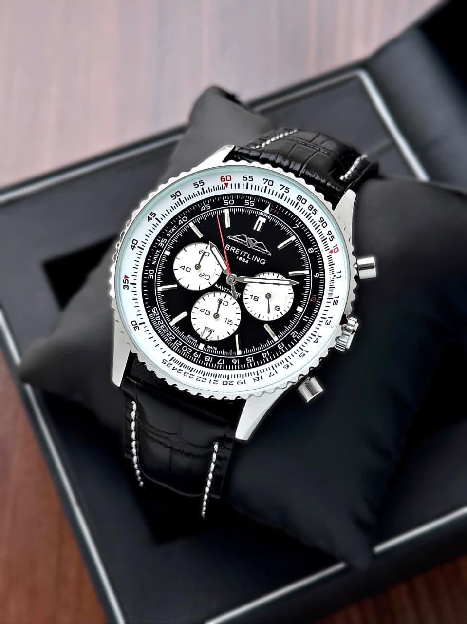 *Breitling Navitimer Original Model Series Now Available* 💯